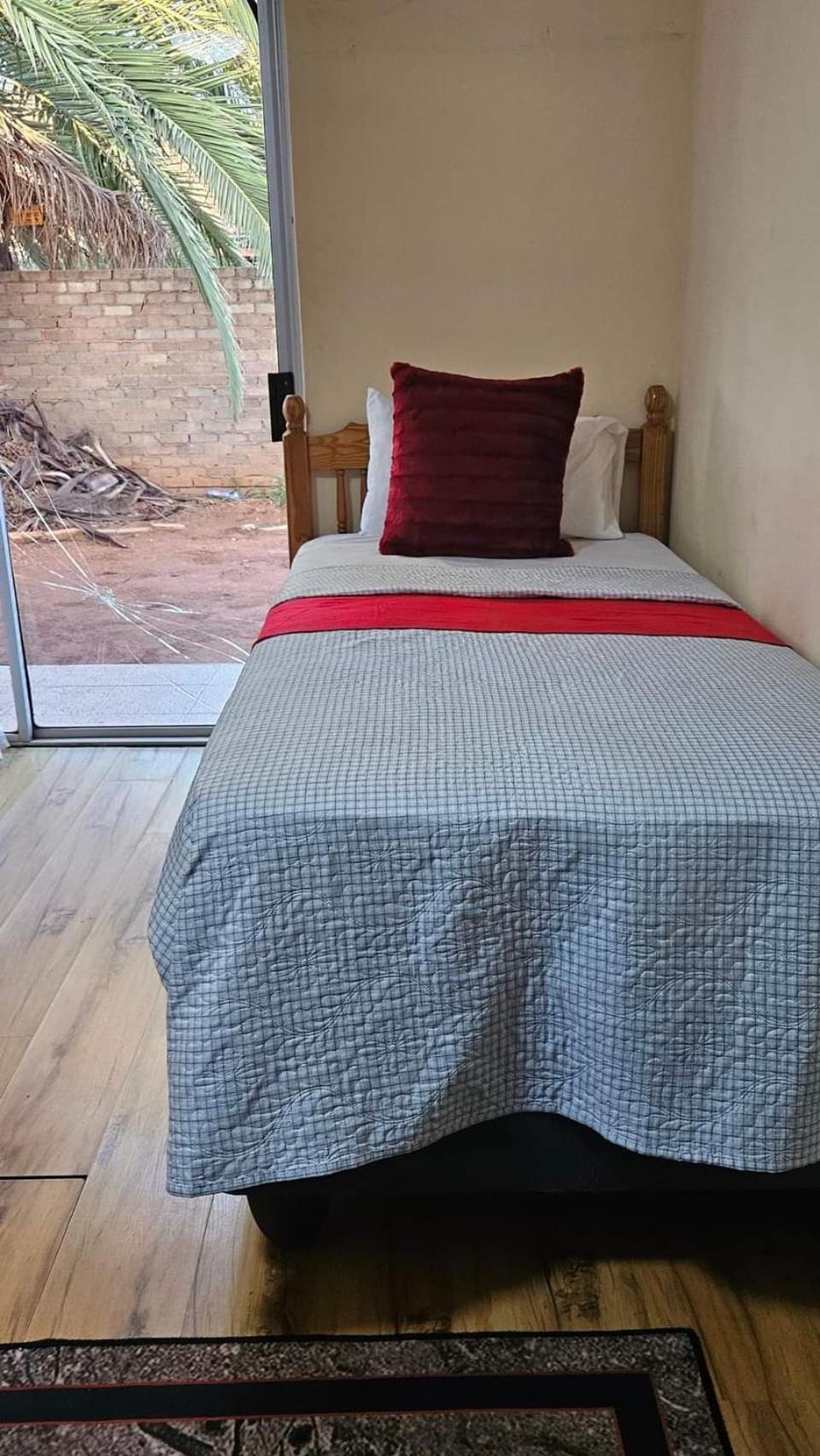 Goodlife Guest House In Mafikeng Exterior photo
